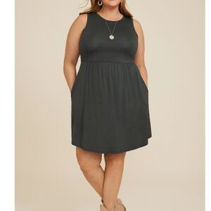 Chic Sleeveless Raven Colored Dress